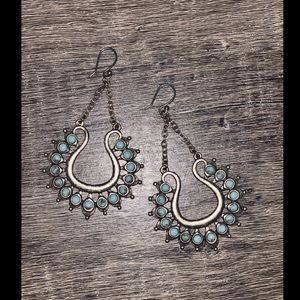 Turquoise and Gold Earring